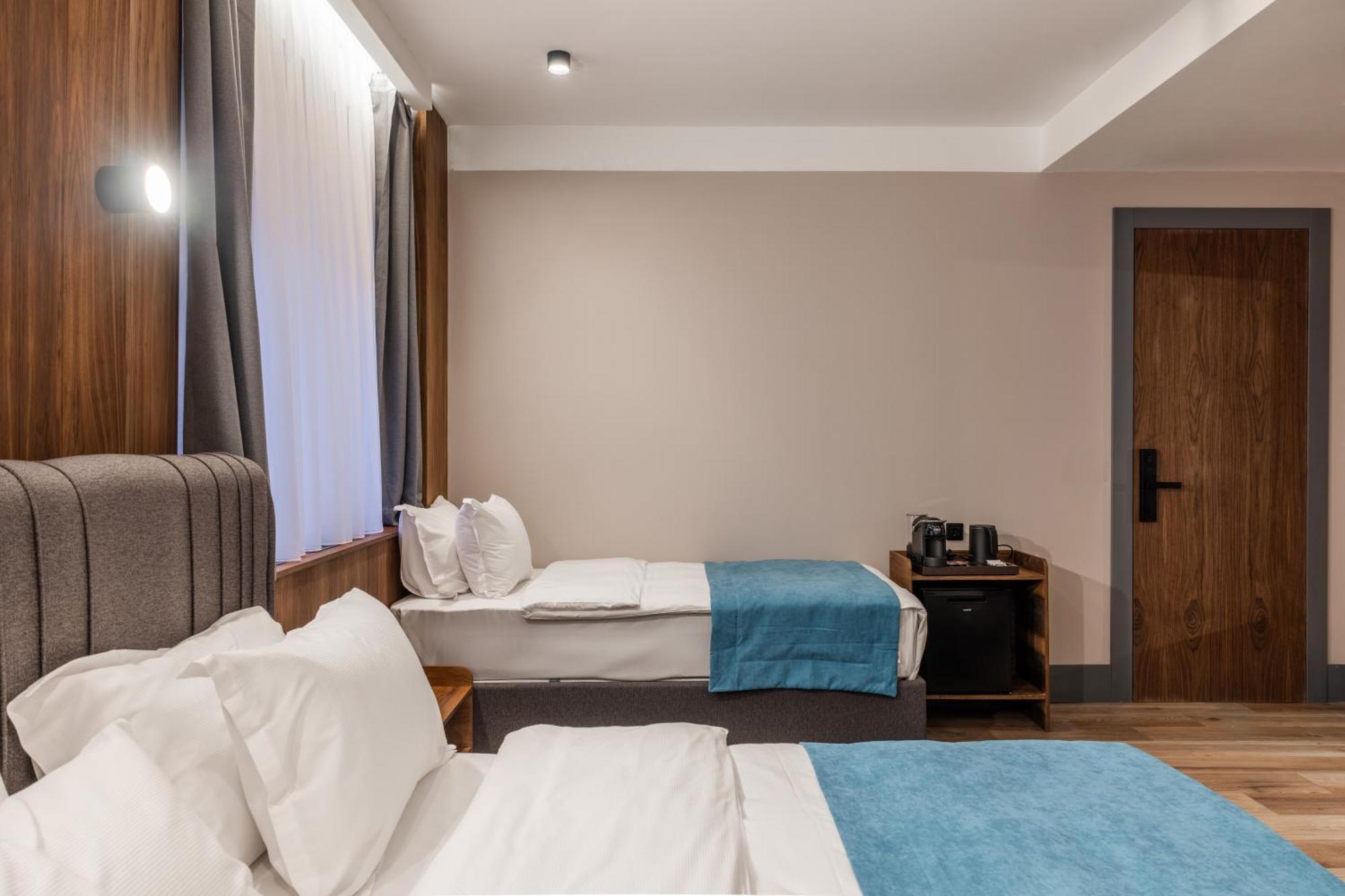 Hotel Square By Margo Priştine Dış mekan fotoğraf
